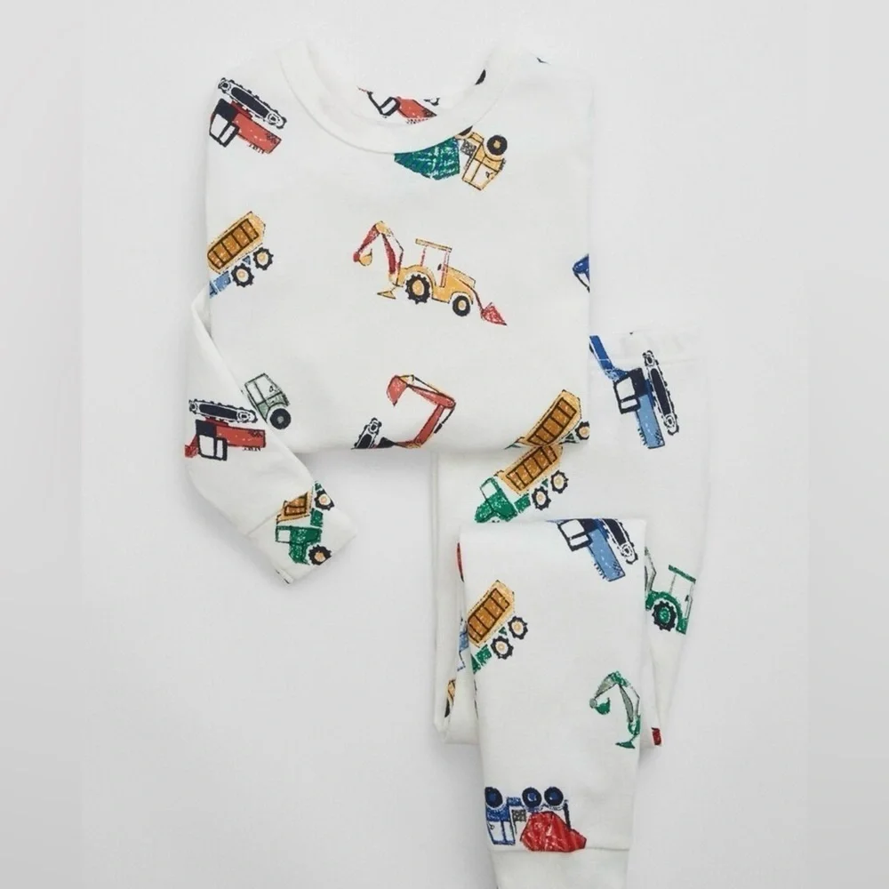 Gap PJs 🚜